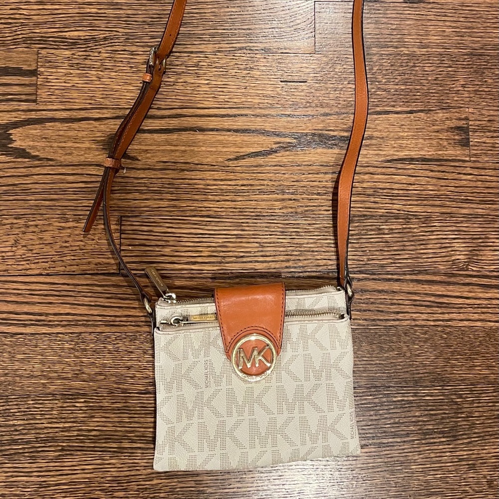 Michael Kors Crossbody Handbag